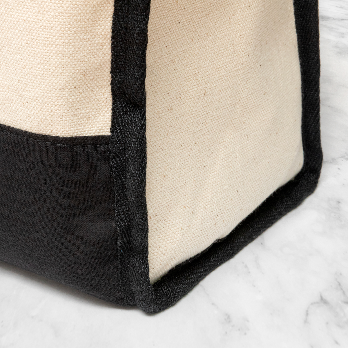 Premium_Cotton_Tote_Bag_PremiumTote_BaseDetail_Mockup.png_16078514